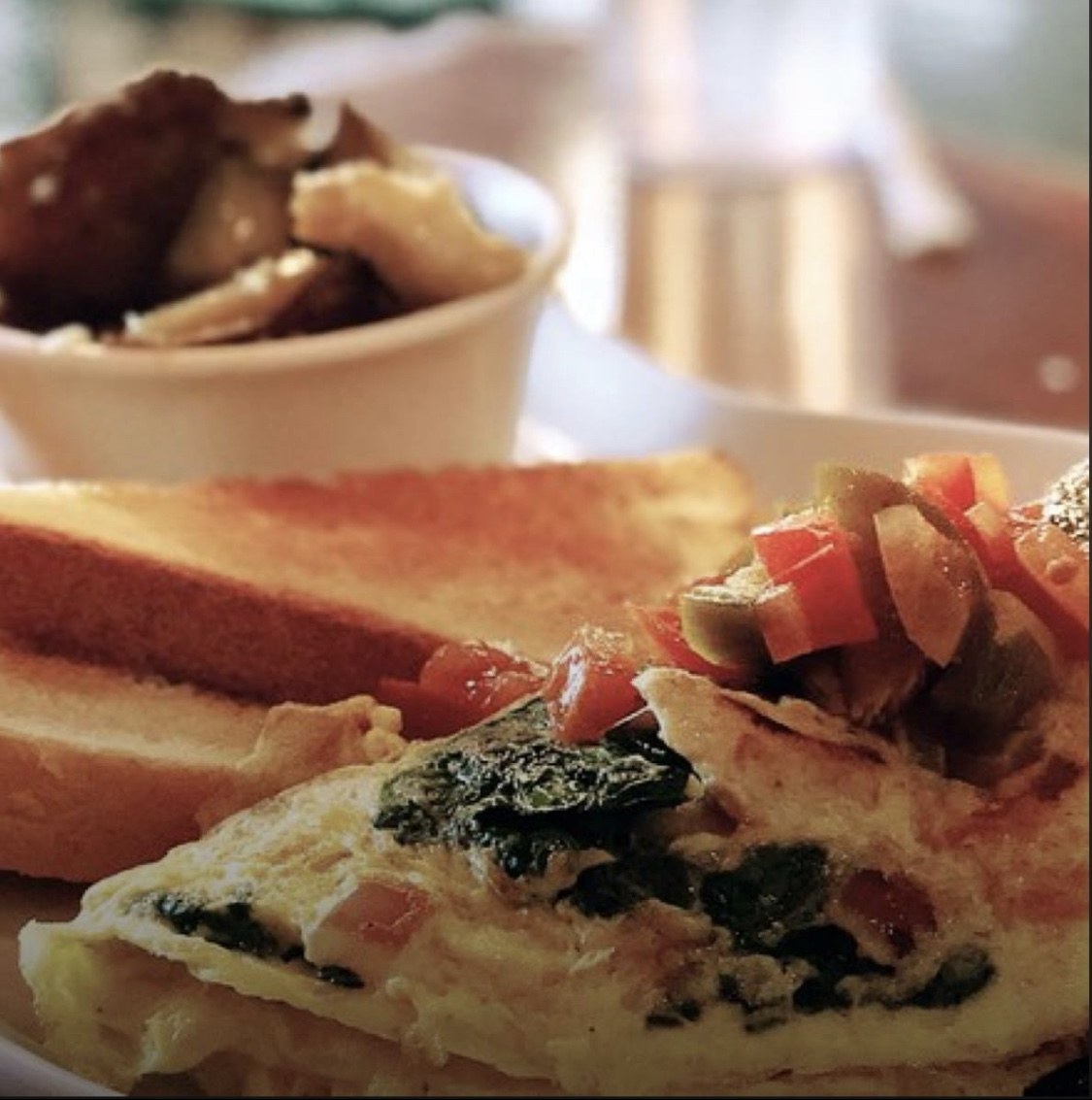 Kickin' Chicken Omelet